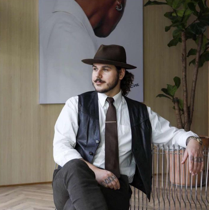 ADAM OG EVA FRISØRER VANT MEDALJE UNDER VM I PARIS