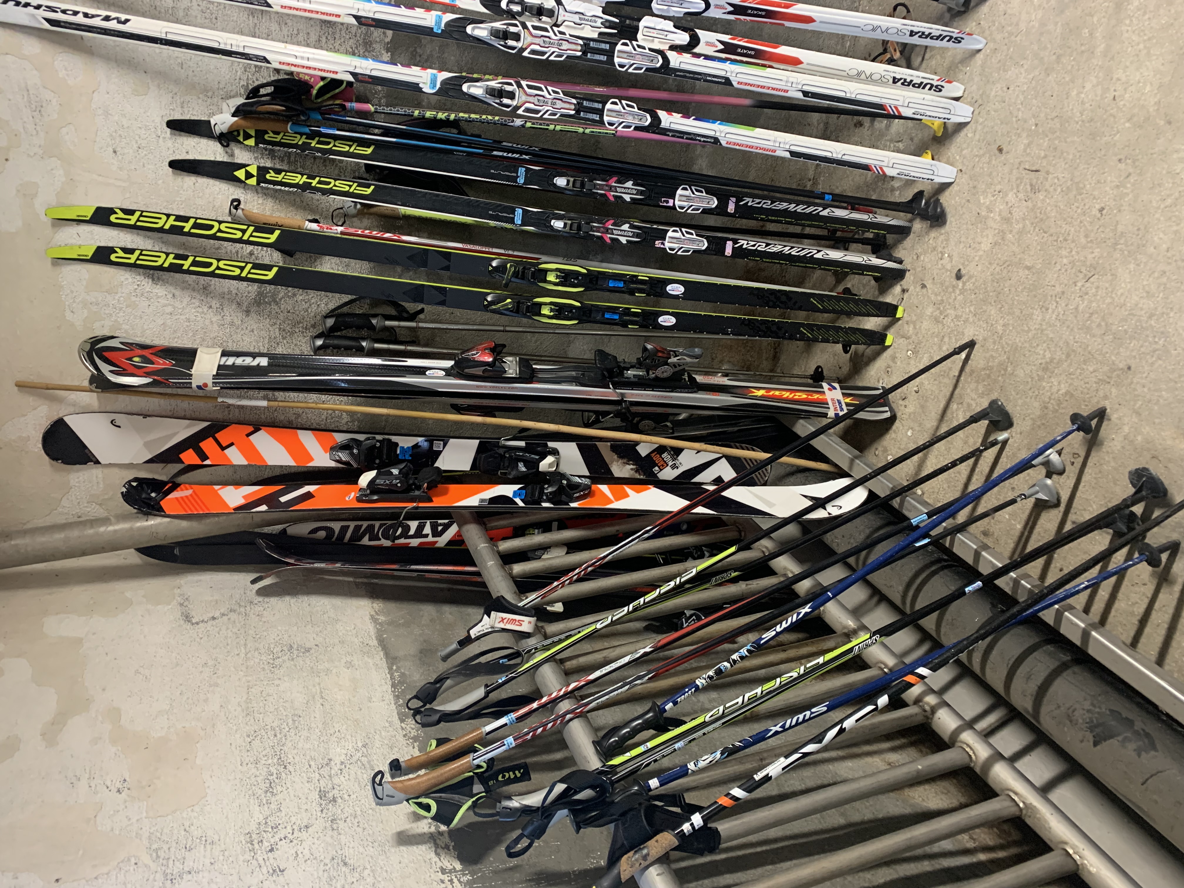 BYTTEDAG. Tinn IL arrangerer byttedag på Atrå samfunnshus lørdag 26. november kl. 12-15. Alle som ønsker kan ta med seg brukt ski- og skiutstyr og selge, gi bort eller bytte det mot noe annet. De som 