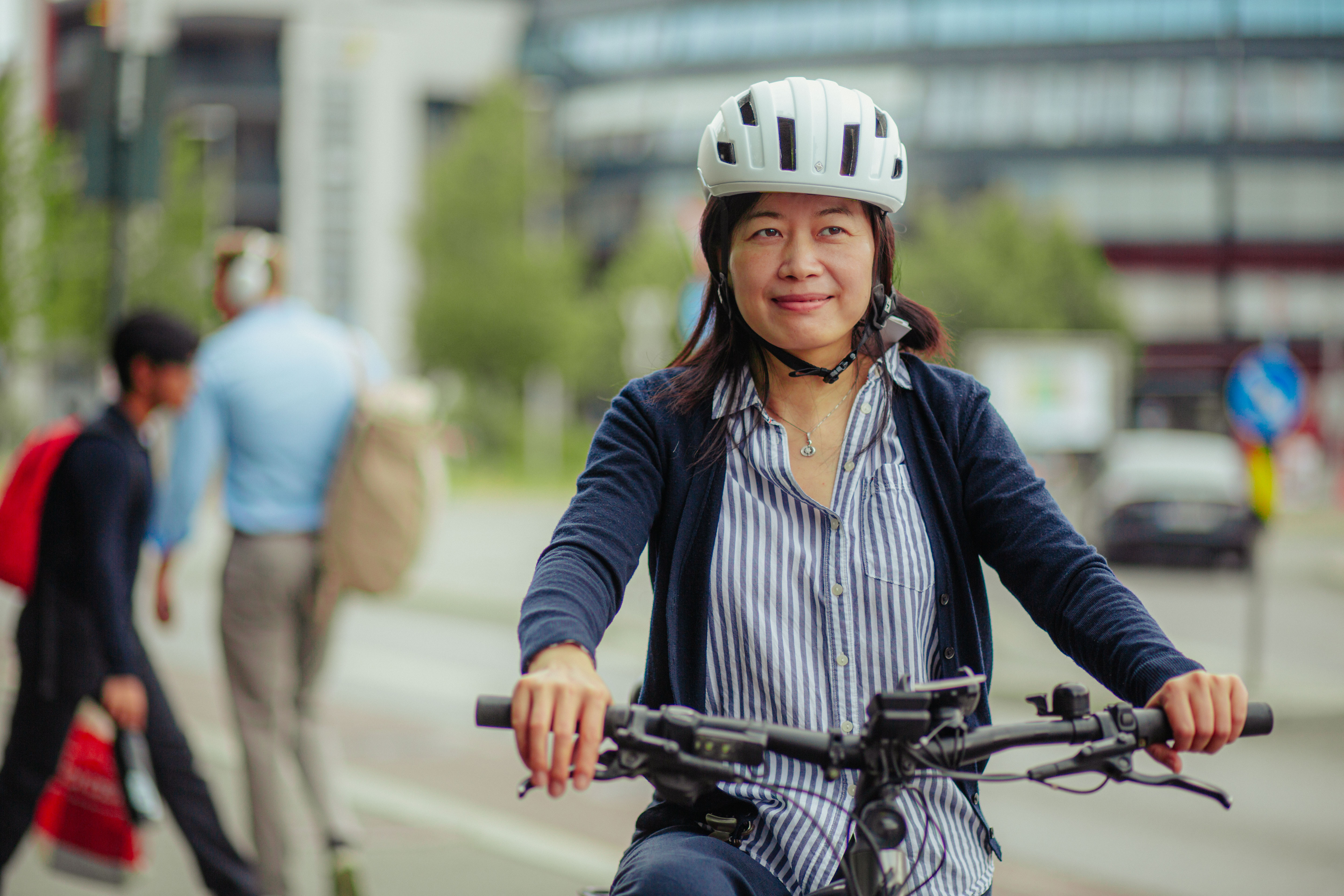 Statsråd Nygård syklet til jobben med aktive ansatte fra Ullevål sykehus